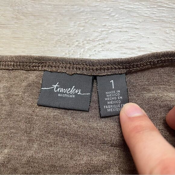 Chico's Travelers Tan Long Sleeve Blouse Shirt Size 1 - Picture 4 of 5